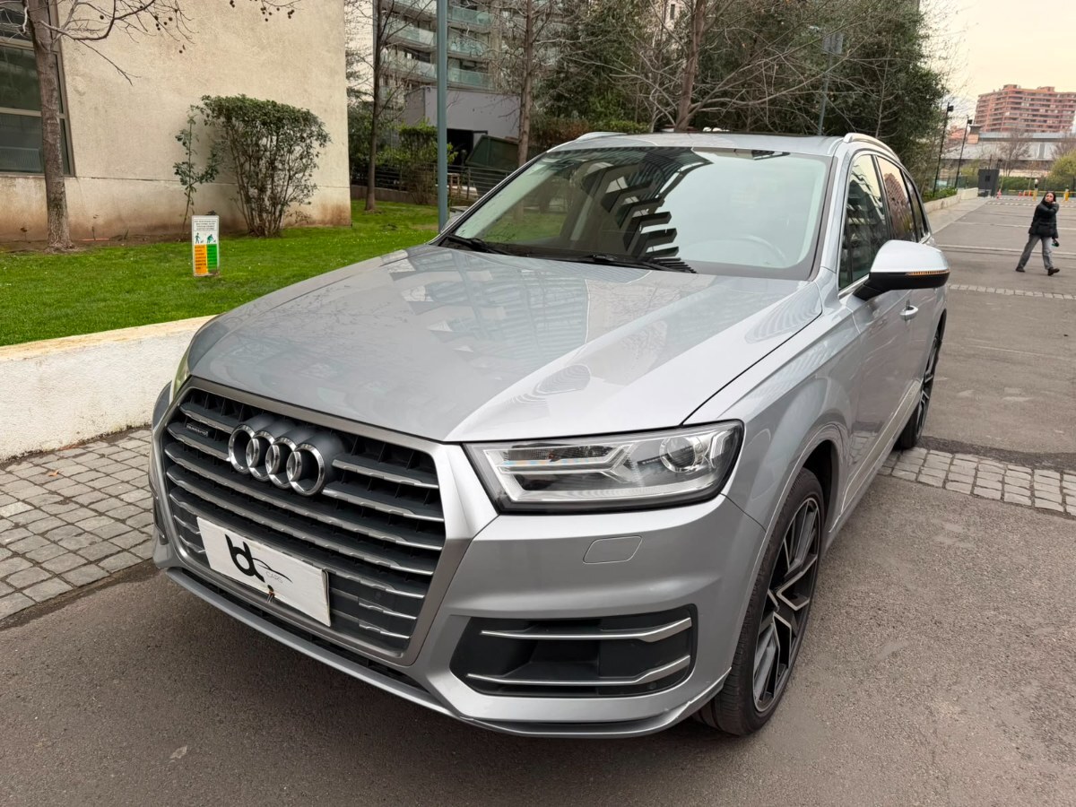 AUDI Q7 TFSI 2.0 AUT 2018 EXCELENTE ESTADO - MANTENCIONES AL DIA - DOS LLAV - FULL MOTOR