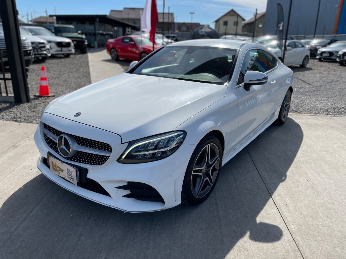 MERCEDES-BENZ C200 COUPE 1.5 2019 EXCELENTE ESTADO - MANTENCIONES EN MARCA - FULL MOTOR