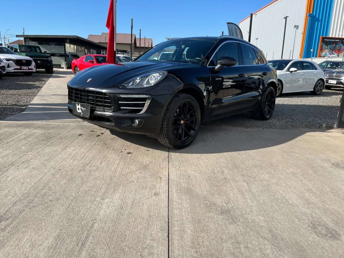 PORSCHE MACAN R4 2016 EXCELENTE ESTADO - MANTENCIONES AL DÍA - - FULL MOTOR