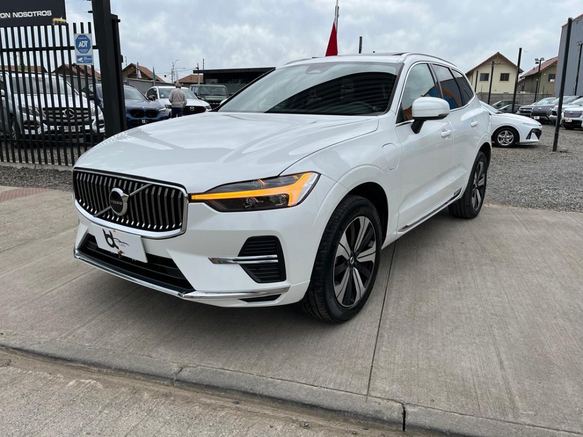VOLVO XC60 2.0 T8 RECHARGE PLUS HYBRID AWD AT 5P 2024 EXCELENTE ESTADO. - FULL MOTOR