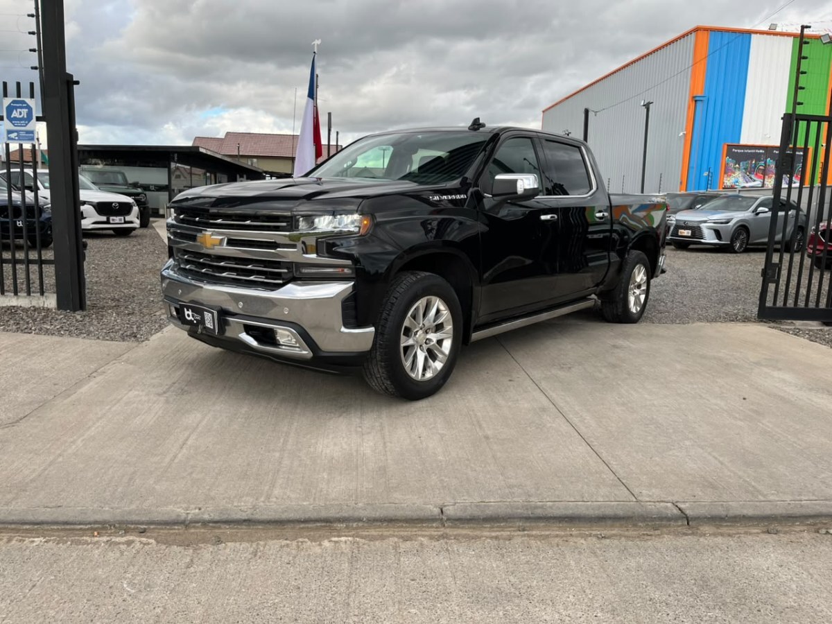CHEVROLET SILVERADO LTZ 5.3 4X4 2019 UNICO DUEÑO - MANTENCIONES EN LA MARCA - DOS LLAVE - FULL MOTOR