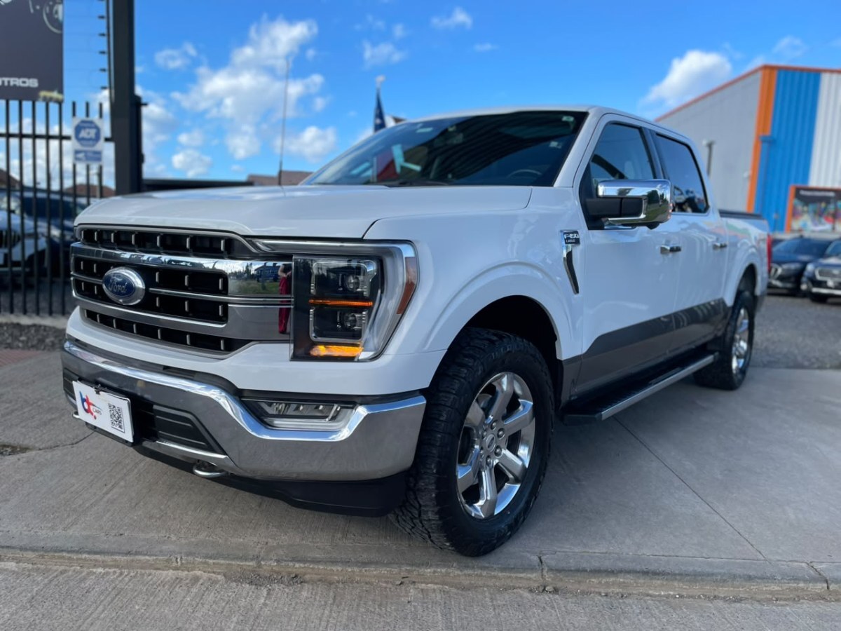 FORD F-150 LARIAT LUXURY 4X4 5.0L AUT 2022 EXCELENTE ESTADO - MANTENCIONES AL DÍA - FULL MOTOR
