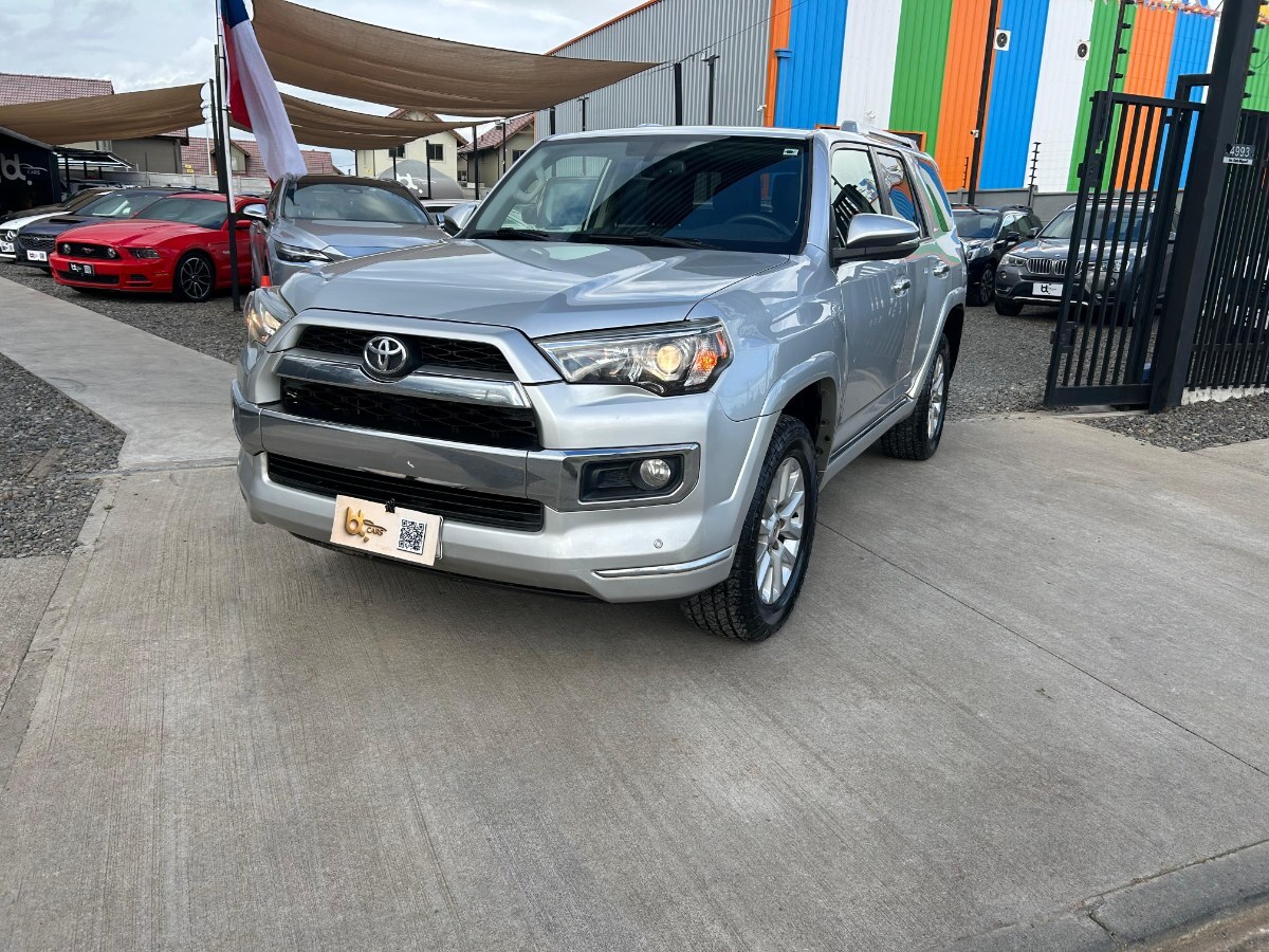 TOYOTA 4 RUNNER 4.0 LIMITED 4X2 2018 EXCELENTE ESTADO, UNICO DUEÑO. - FULL MOTOR
