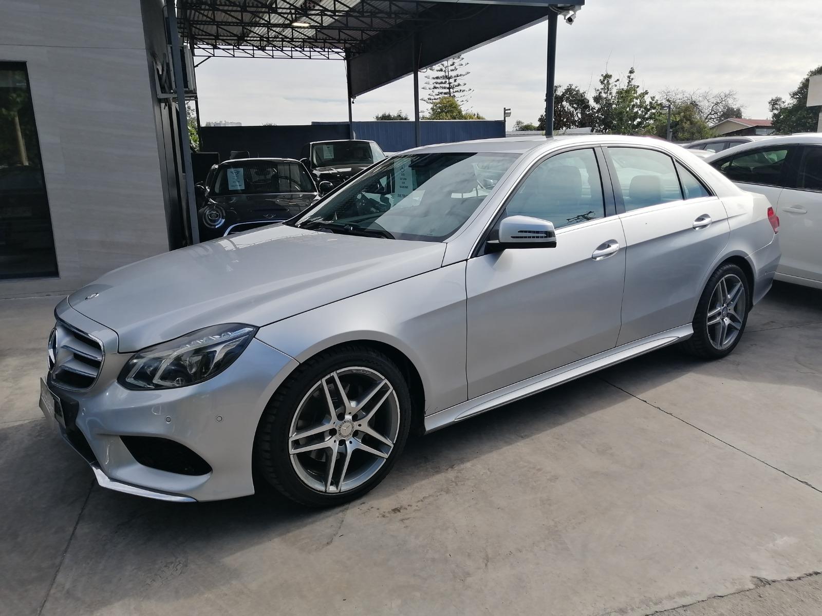 MERCEDES-BENZ E250 2.0 AT FULL 2015 BUEN ESTADO, CON SUS 2 LLAVES - 