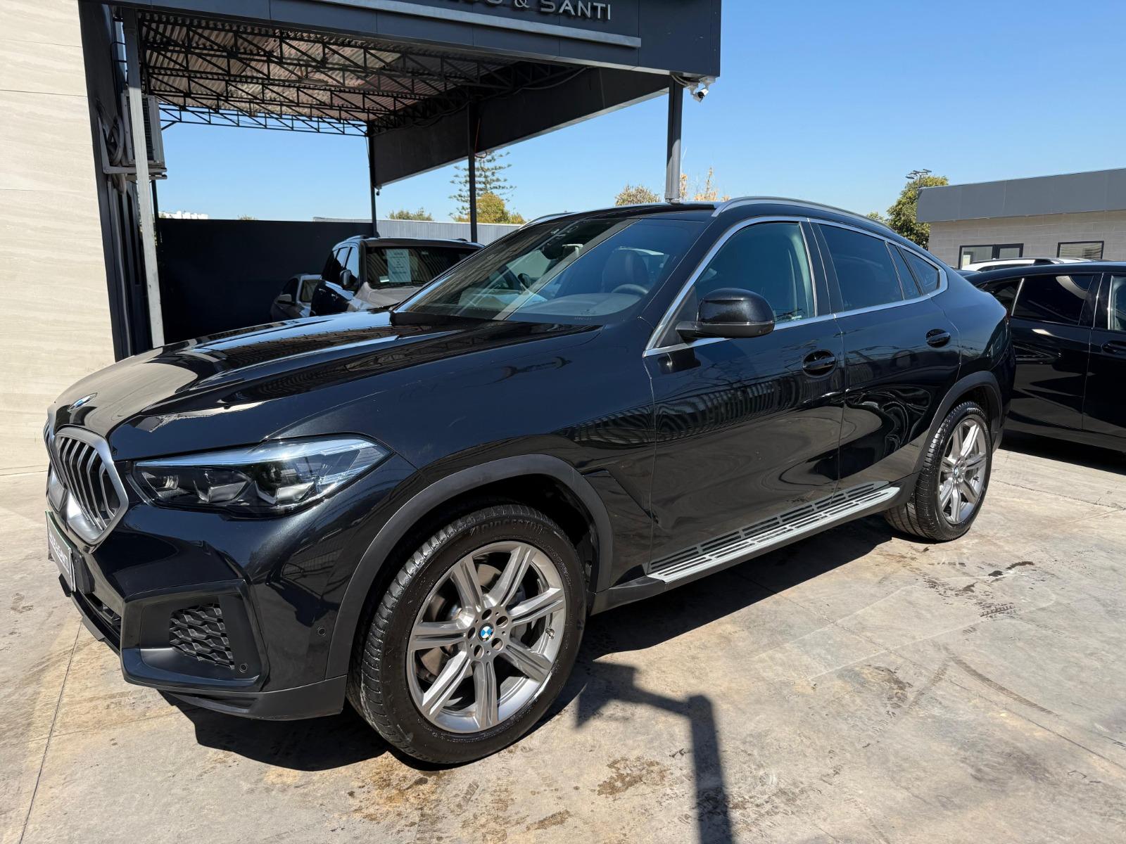 BMW X6 XDRIVE40I 3.0 AT  2022 BUEN ESTADO, CON SUS 2 LLAVES - CALDO SANTI