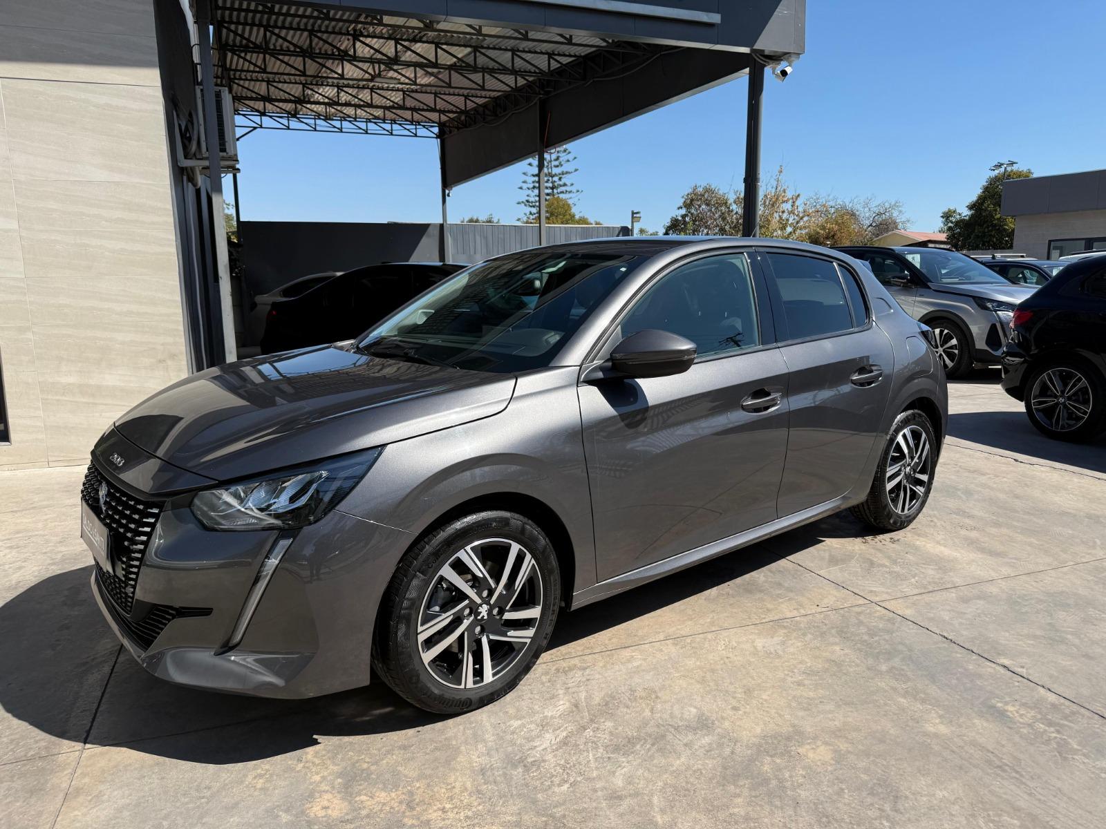 PEUGEOT 208 1.2 MECANICO  2021 BUEN ESTADO - 