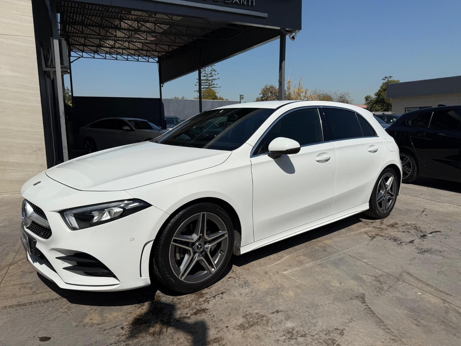 MERCEDES-BENZ A200 AMG LINE 1.3 AT  2019 BUEN ESTADO, CON SUS 2 LLAVES - CALDO SANTI