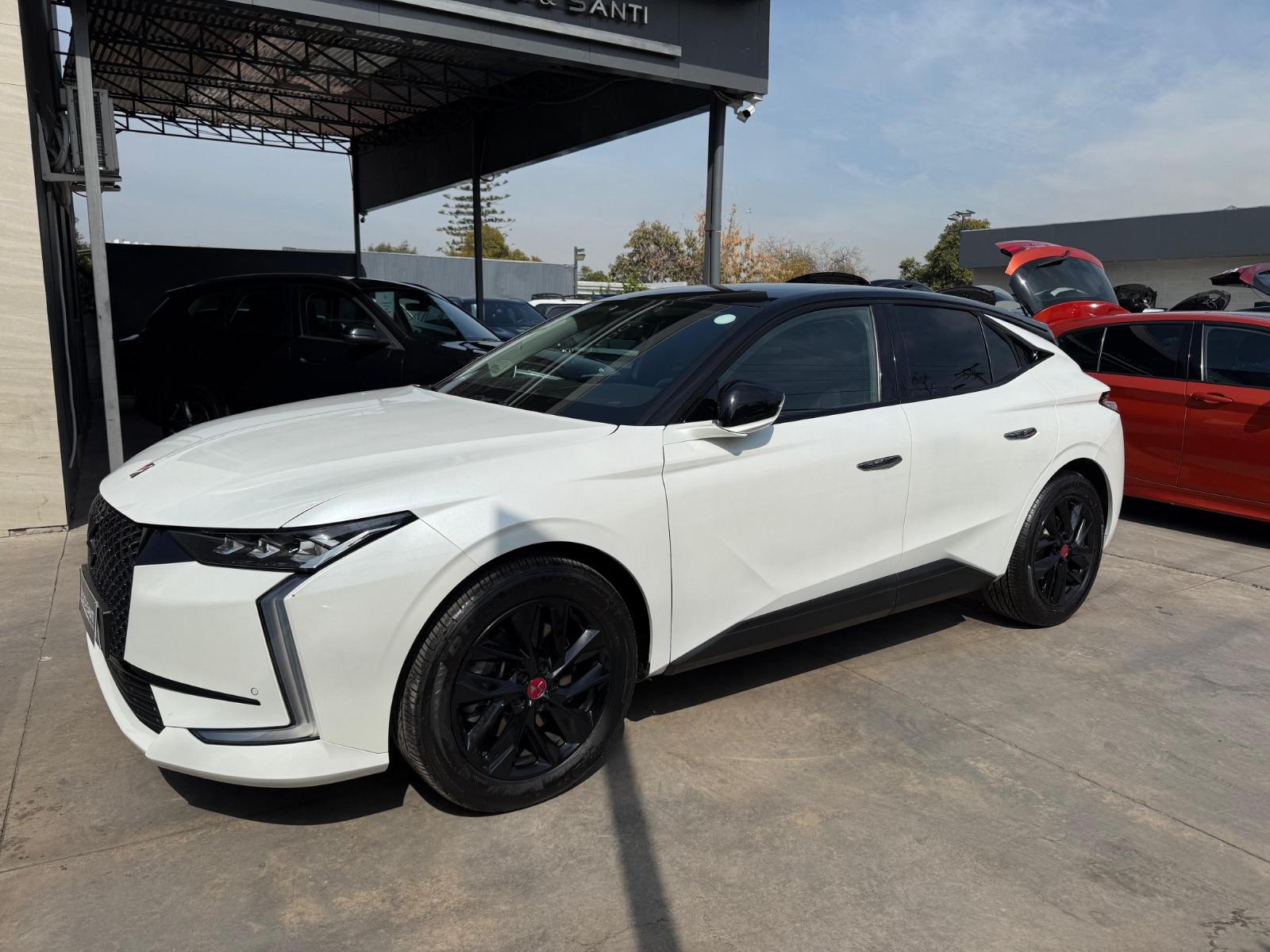 DS AUTOMOBILES DS 4 CROSS 1.6 EAT8  PERFORMANCE LINE  2024 BUEN ESTADO, CON SUS 2 LLAVES - CALDO SANTI