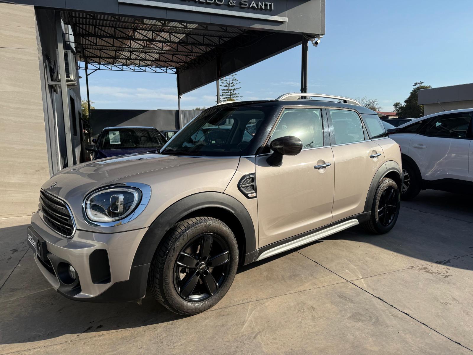 MINI COUNTRYMAN COOPER 1.5 AT TURBO 2023 BUEN ESTADO, CON SUS 2 LLAVES - CALDO SANTI