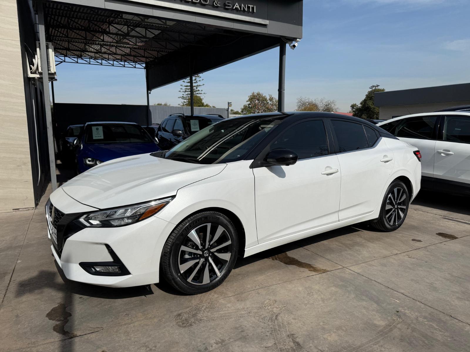 NISSAN SENTRA ADVANCE 2.0 AT CVT 2023 BUEN ESTADO, CON SUS 2 LLAVES - CALDO SANTI