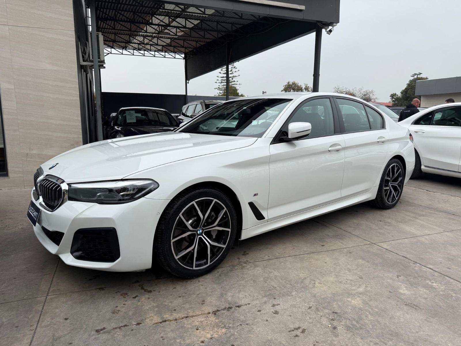 BMW 530 2.0 AT M SPORT  2023 BUEN ESTADO, CON SUS 2 LLAVES - CALDO SANTI