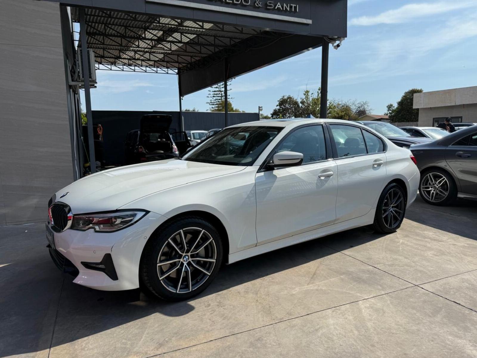 BMW 330I OTTO 2.0 AT 2020 BUEN ESTADO, CON SUS 2 LLAVES - FULL MOTOR