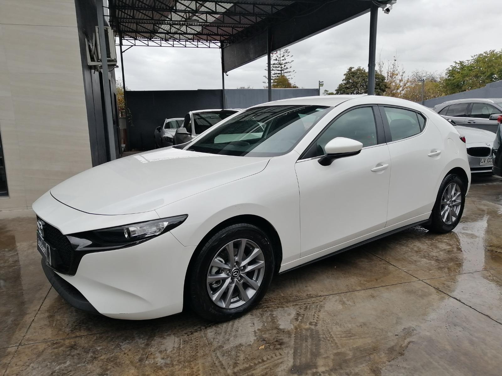 MAZDA 3 SKYACTIV-G 2.0 MECANICO 2022 BUEN ESTADO, CON SUS 2 LLAVES - 