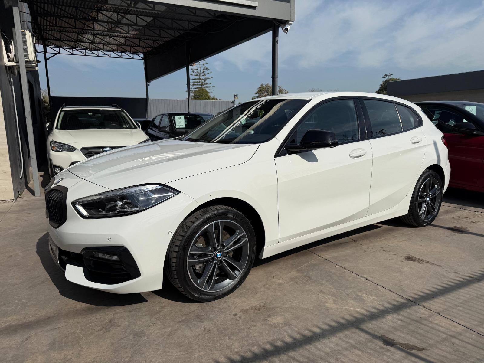 BMW 118D SPORT 2.0 AT TURBO DIESEL 2022 BUEN ESTADO, CON SUS 2 LLAVES - CALDO SANTI