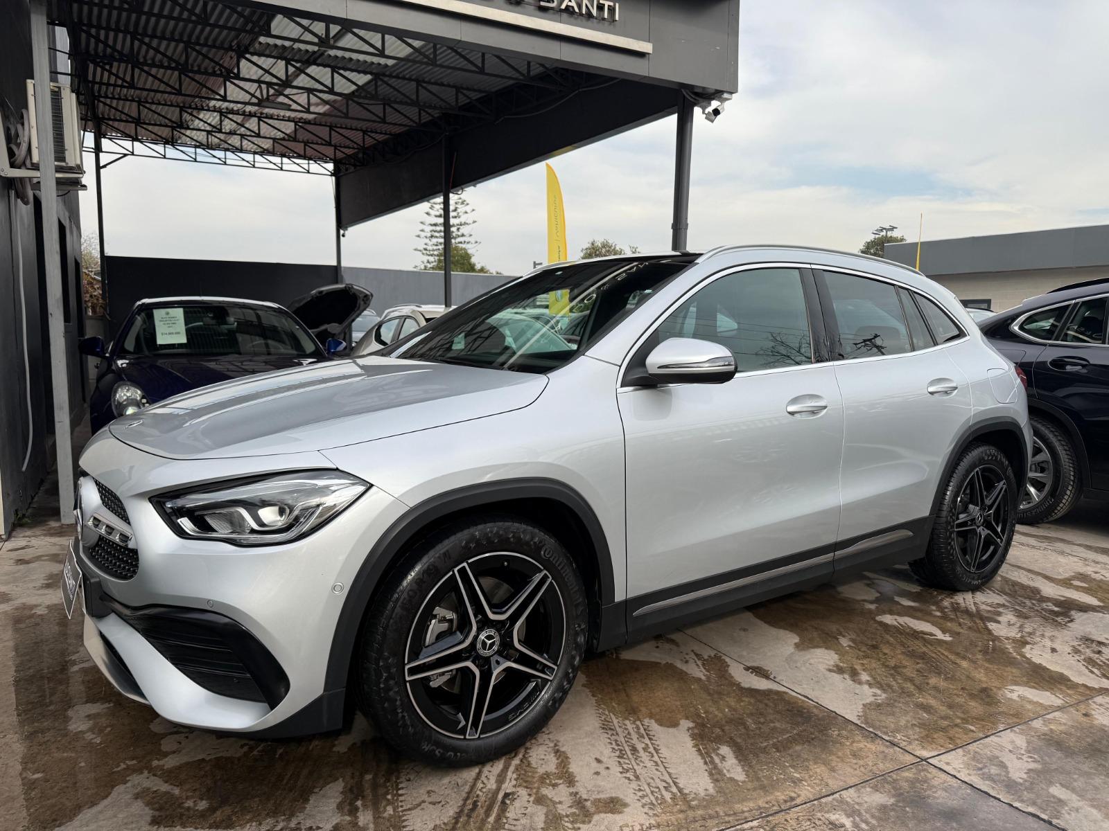 MERCEDES-BENZ GLA 220 4 MATIC 2.0 AT DIESEL 2023 MANTENCIONES EN LA MARCA - 
