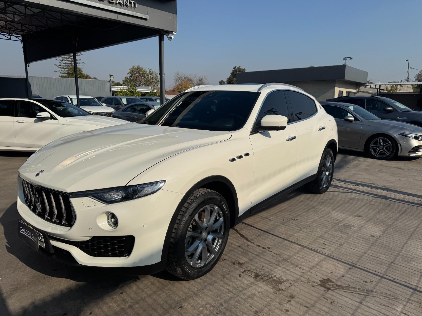 MASERATI LEVANTE 3.0 Turbo 4x4 2021 IMPECABLE ESTADO, CON SUS 2 LLAVES - 