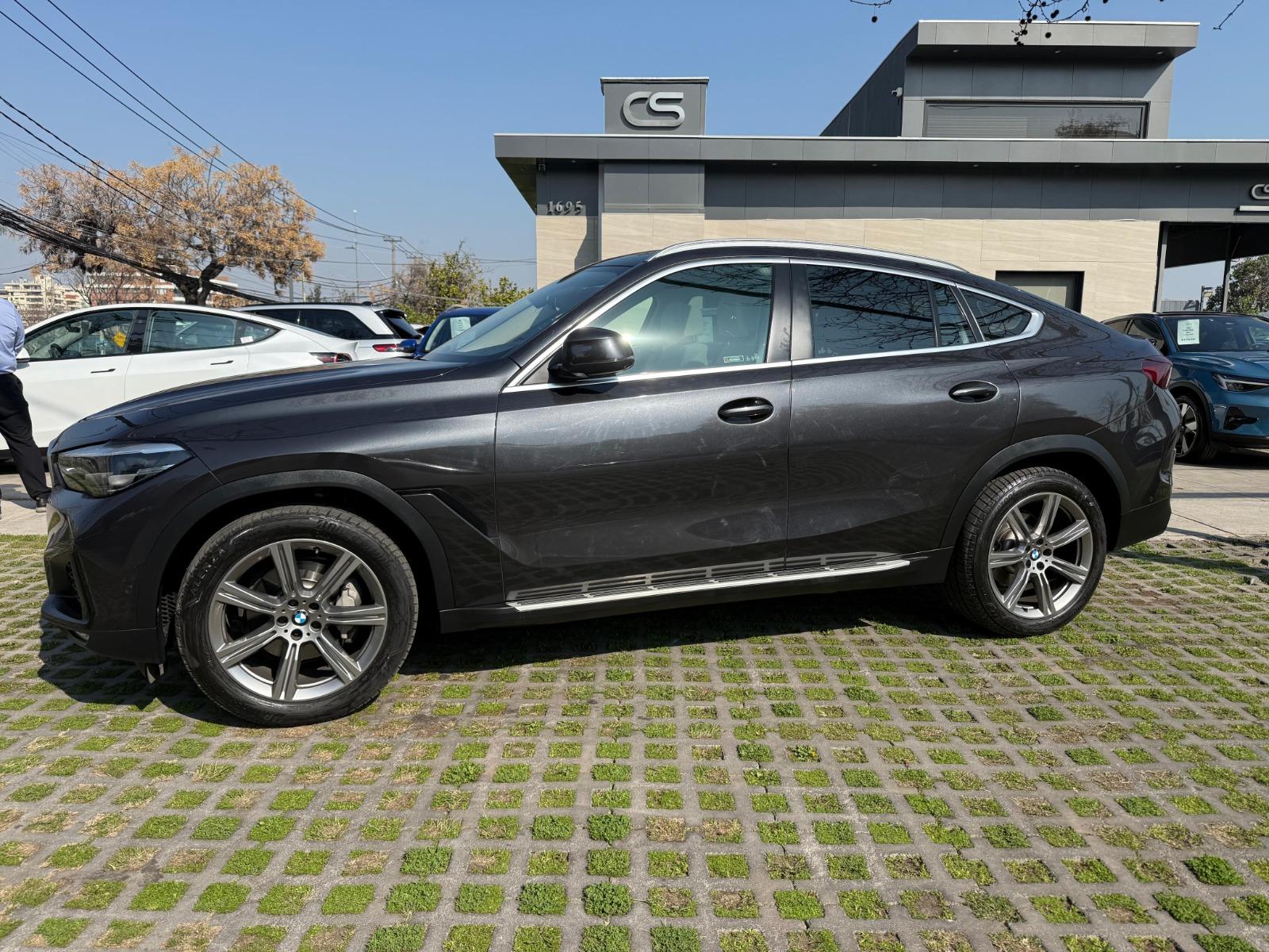 BMW X6 XDRIVE30D 3.0 AT DIESEL 2021 MANTENCIONES EN LA MARCA - FULL MOTOR