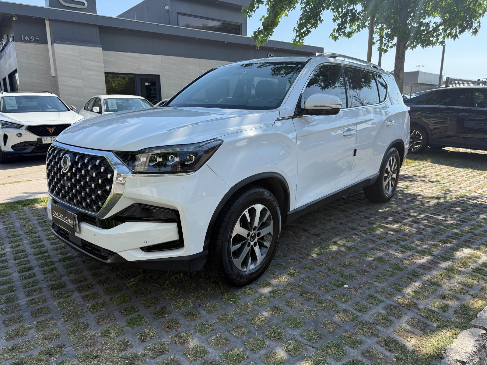 SSANGYONG REXTON GLX 2.2 TD 4X4 2024 3 CORRIDAS DE ASIENTO, 1 DUEÑO - 