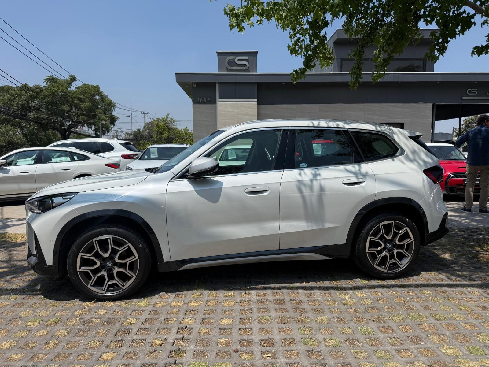 BMW X1 XLINE SDRIVE18I 1.5 AT  2023 BUEN ESTADO, CON SUS 2 LLAVES - 