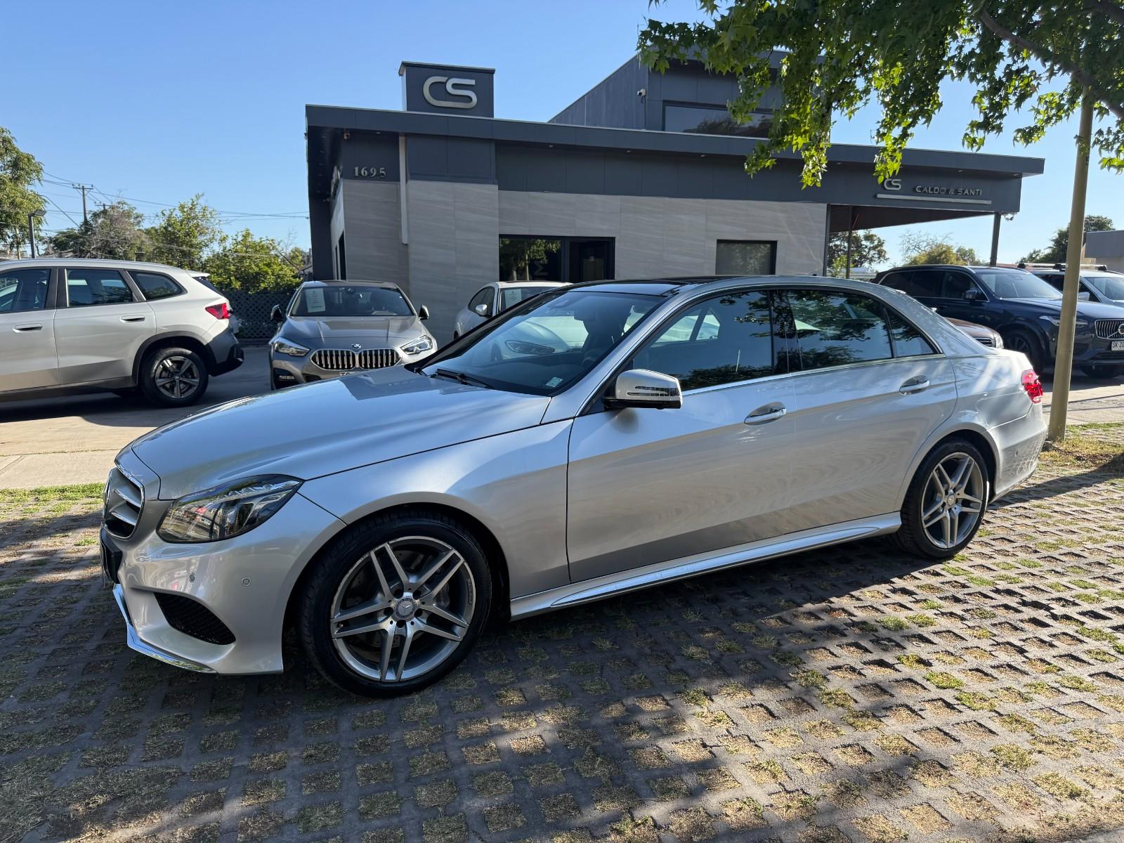 MERCEDES-BENZ E400 AVANTGARDE 3.5 Turbo AT 2014 PERFECTO ESTADO, POCO KILOMETRAJE - CALDO SANTI