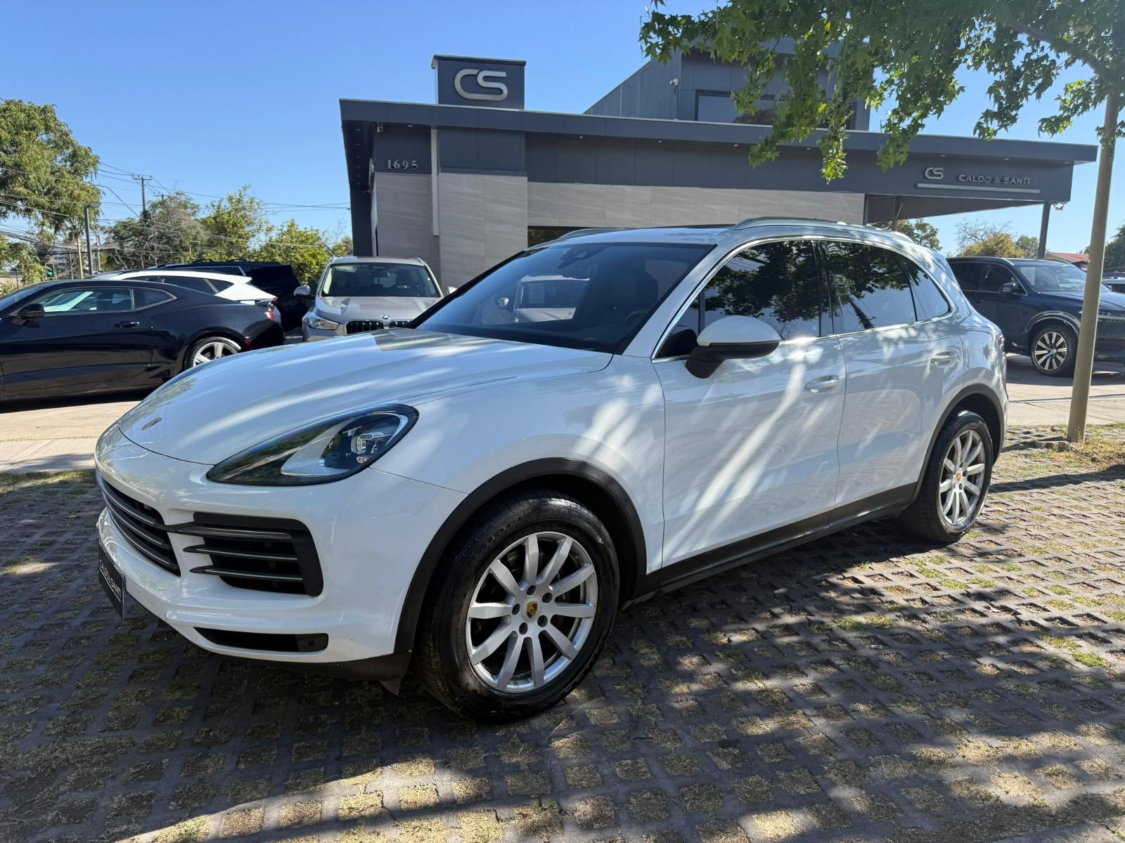 PORSCHE CAYENNE 3.0 4WD 2018 BUEN ESTADO - CALDO SANTI