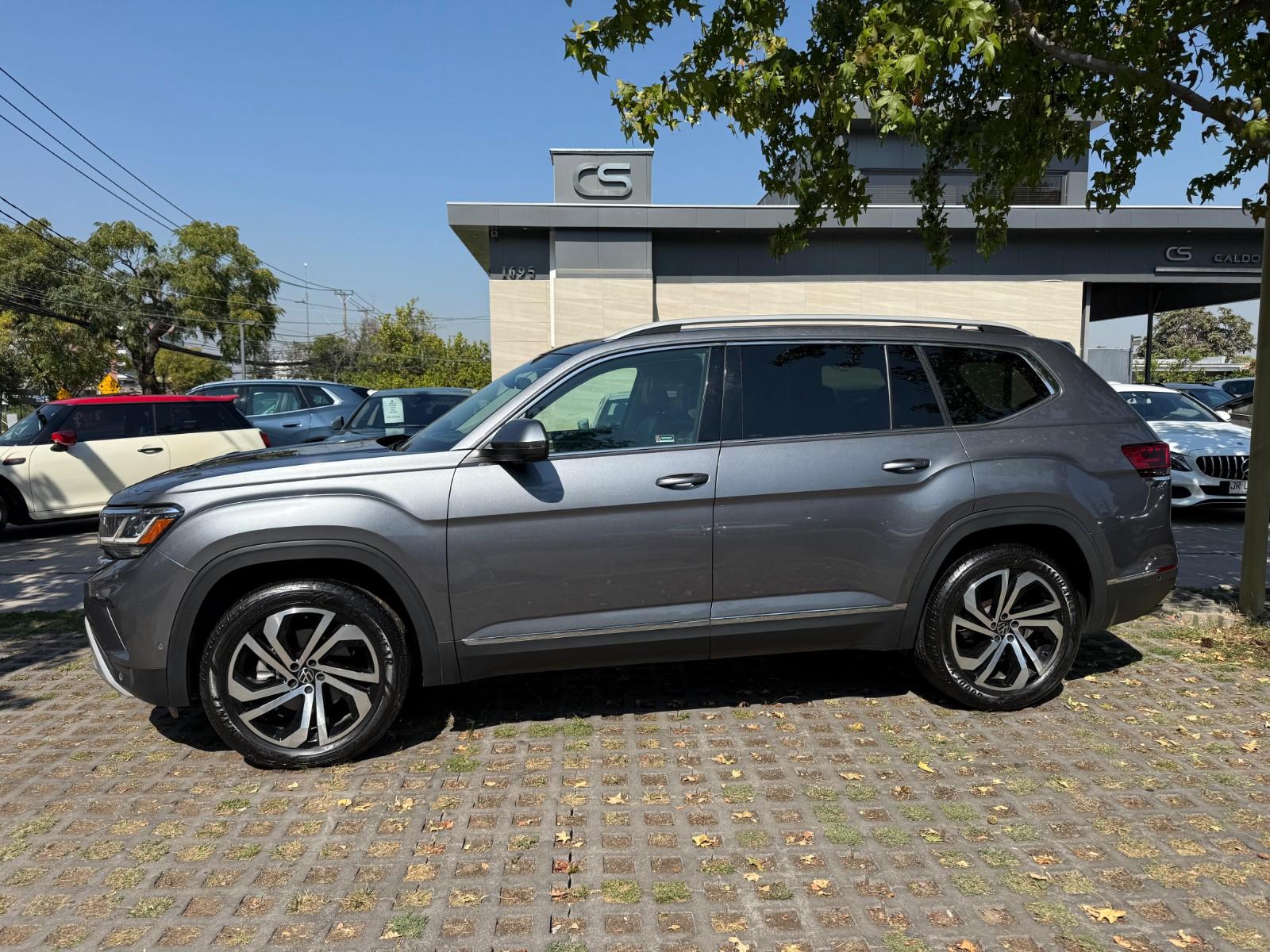 VOLKSWAGEN ATLAS SEL V6 3.6 AT 4MOTION  2021 3 CORRIDAS DE ASIENTO - CALDO SANTI