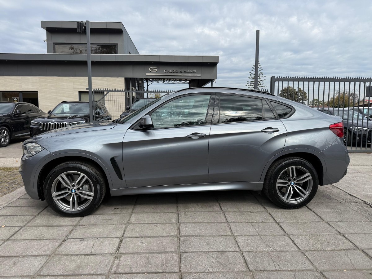 BMW X6 XDRIVE50I 4.4 AT  2016 BUEN ESTADO, CON SUS 2 LLAVES - FULL MOTOR