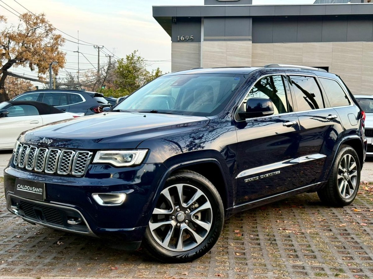 JEEP GRAND CHEROKEE OVERLAND 4X4 5.7 AT 2019 MANTENCIONES AL DIA - FULL MOTOR