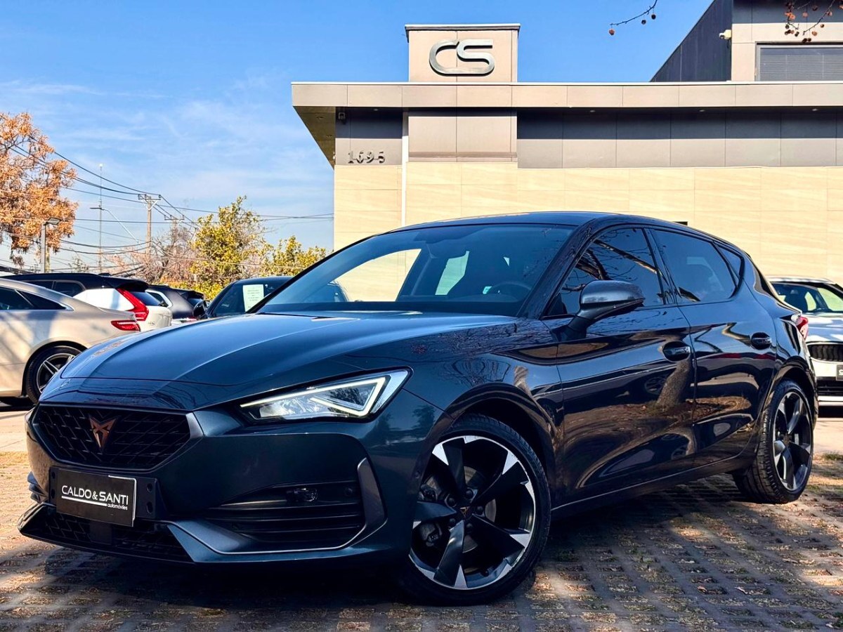 CUPRA LEON 1.4 AUT 2024 UNICO DUEÑO - FULL MOTOR