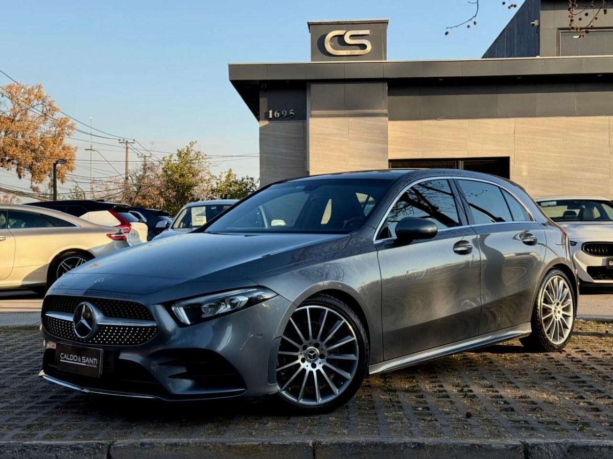 MERCEDES-BENZ A250 HATCHBACK 2.0 AT 2019 MANTENCIONES AL DIA  - FULL MOTOR