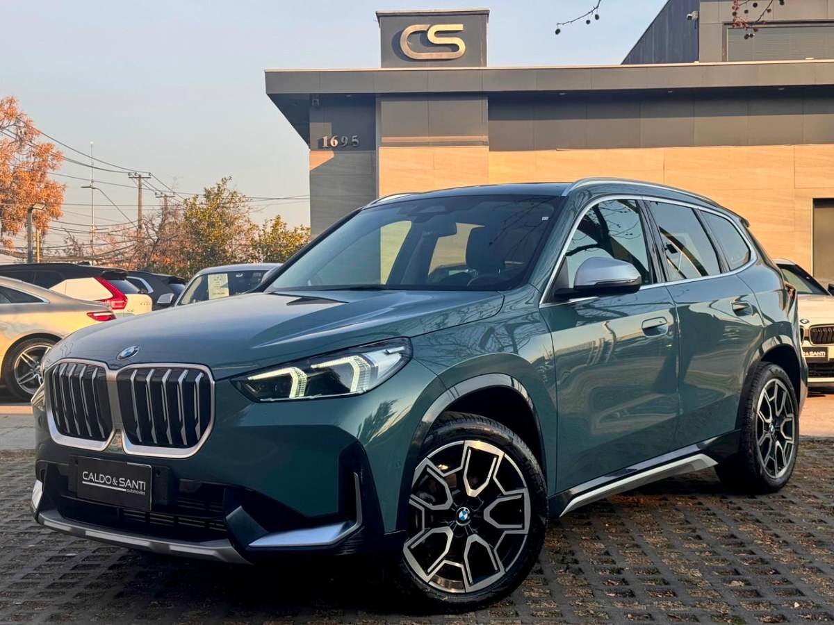 BMW X1 SDRIVE 18i 1.5 AUT 2024 1 DUEÑO, CON TECHO PANORAMICO - CALDO SANTI