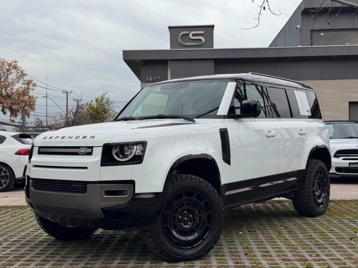 LAND ROVER DEFENDER X-DYNAMIC 110 3.0 AT DIESEL  4X4 2023 BUEN ESTADO, CON SUS 2 LLAVES - FULL MOTOR