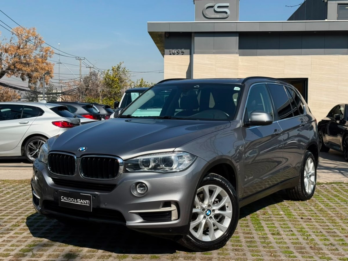 BMW X5 SDRIVE 25D 2.0 AT 2019 IMPECABLE ESTADO, CON SUS 2 LLAVES - CALDO SANTI