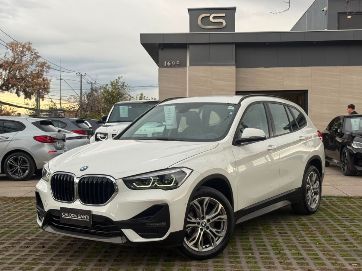 BMW X1 SDRIVE 18D 2.0 AT 4x2 2022 IMPECABLE ESTADO, CON SUS 2 LLAVES - FULL MOTOR