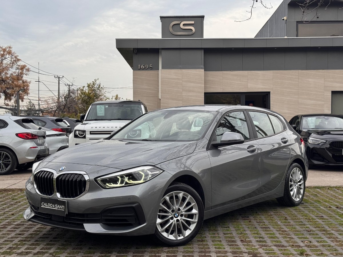 BMW 118 DYNAMIC 1.5 AT 5PTAS 2024 BUEN ESTADO, CON SUS 2 LLAVES - CALDO SANTI