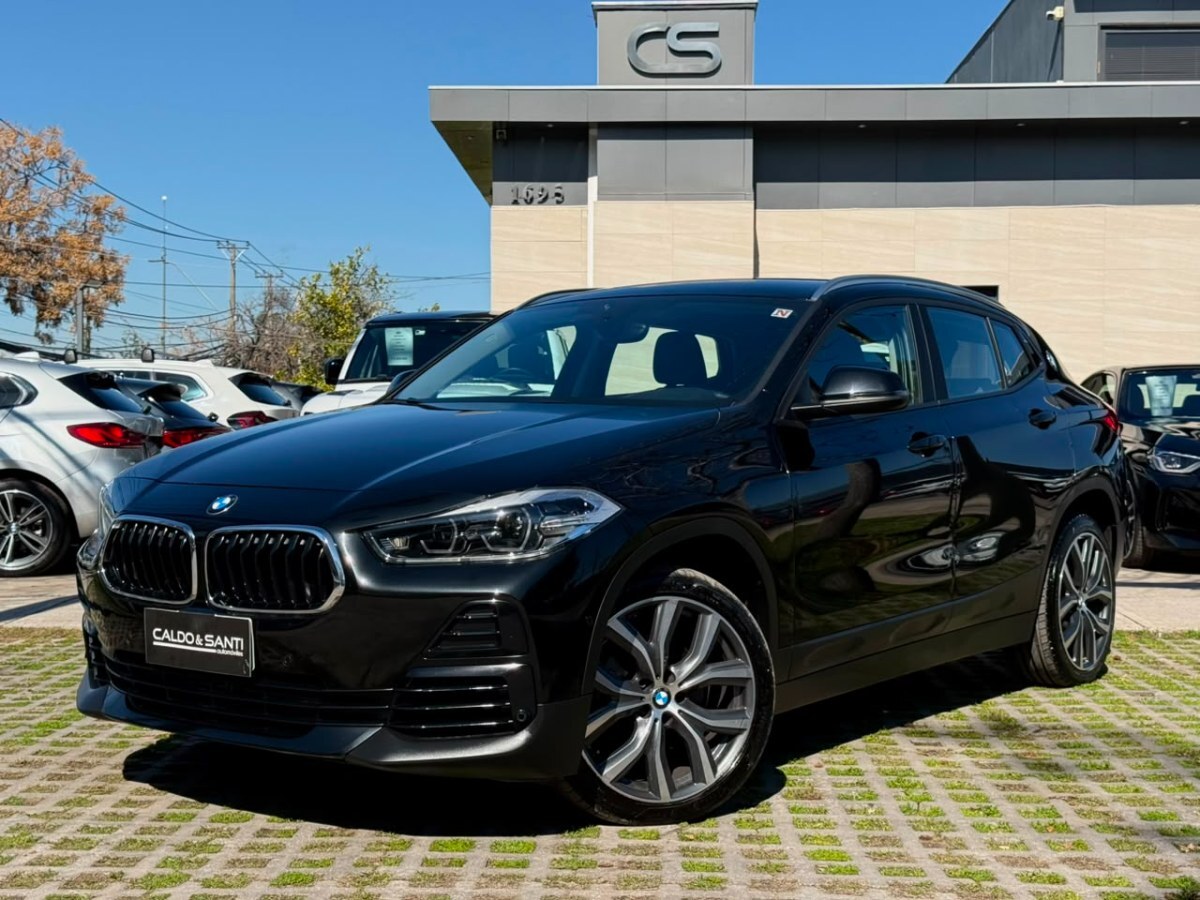 BMW X2 SDRIVE 18i 1.5 AT 2023 4X2 BUEN ESTADO, POCO KILOMETRAJE - FULL MOTOR