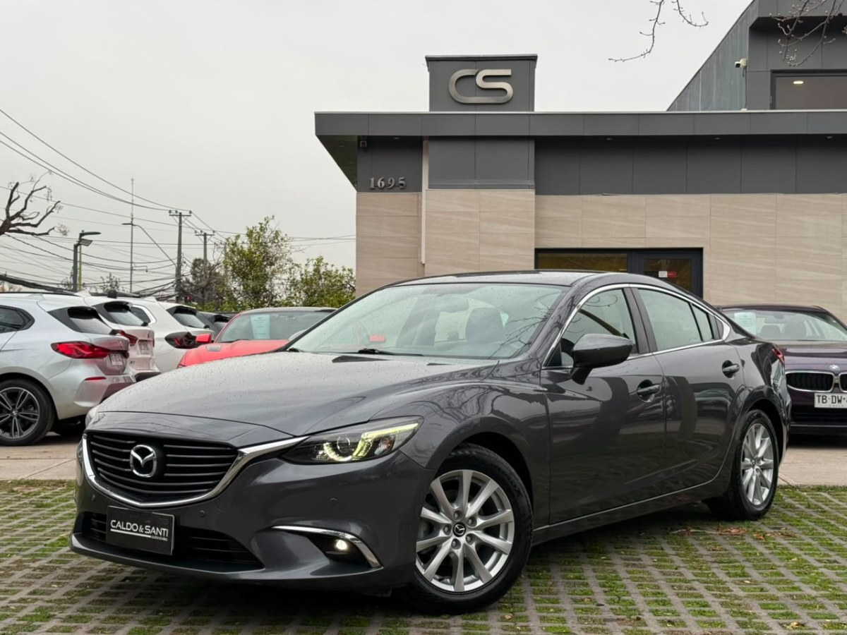 MAZDA 6 2.0 AT 2015 BUEN ESTADO, MANTENCION AL DIA - CALDO SANTI