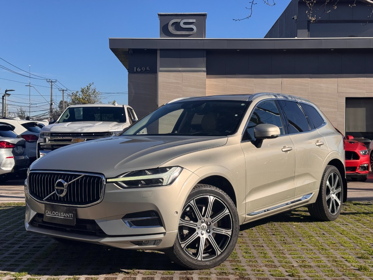 VOLVO XC60 D5 INSCRIPTION 2.0 AT 2018 UNICO DUEÑO - CALDO SANTI