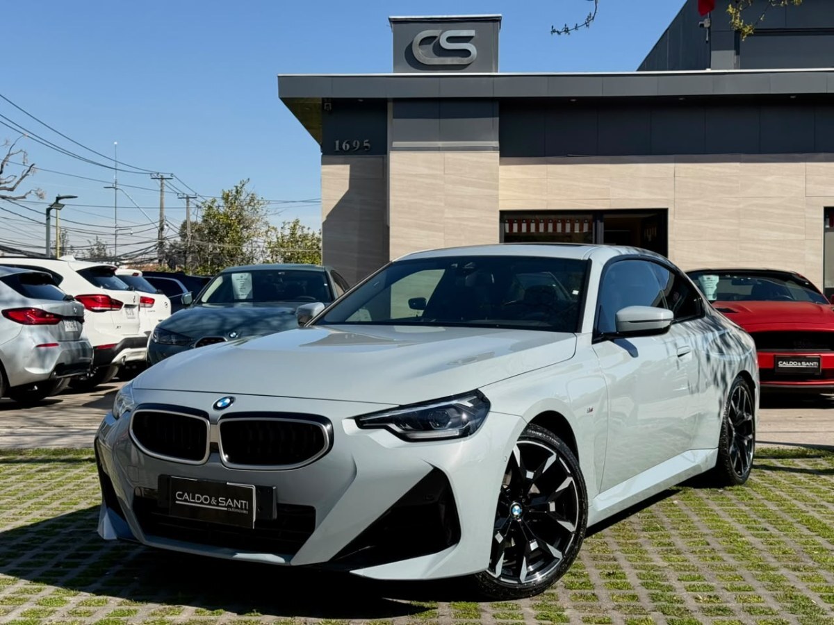 BMW 220I COUPE M SPORT 2.0 AT 2025 IMPECABLE ESTADO - CALDO SANTI