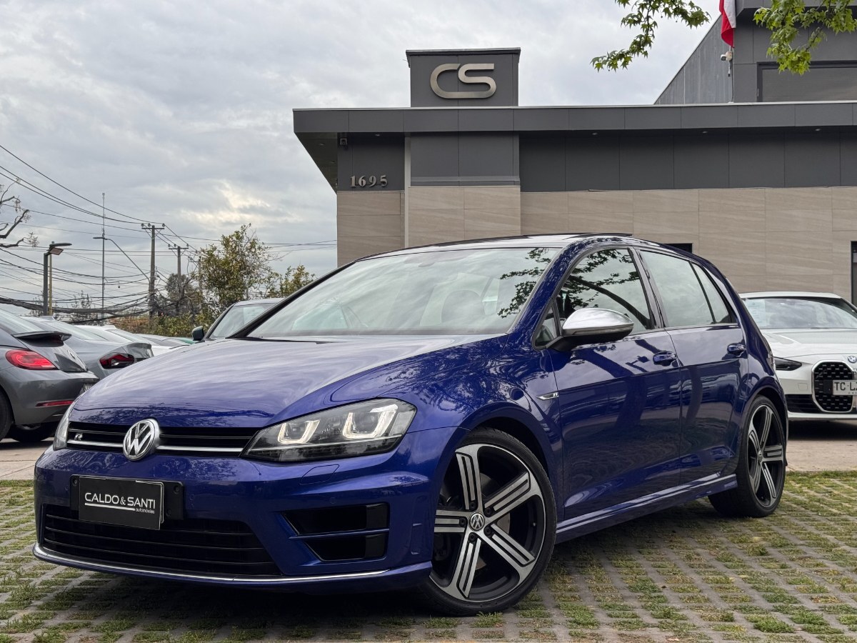 VOLKSWAGEN GOLF R 2.0 AT AWD 2018 BUEN ESTADO - CALDO SANTI