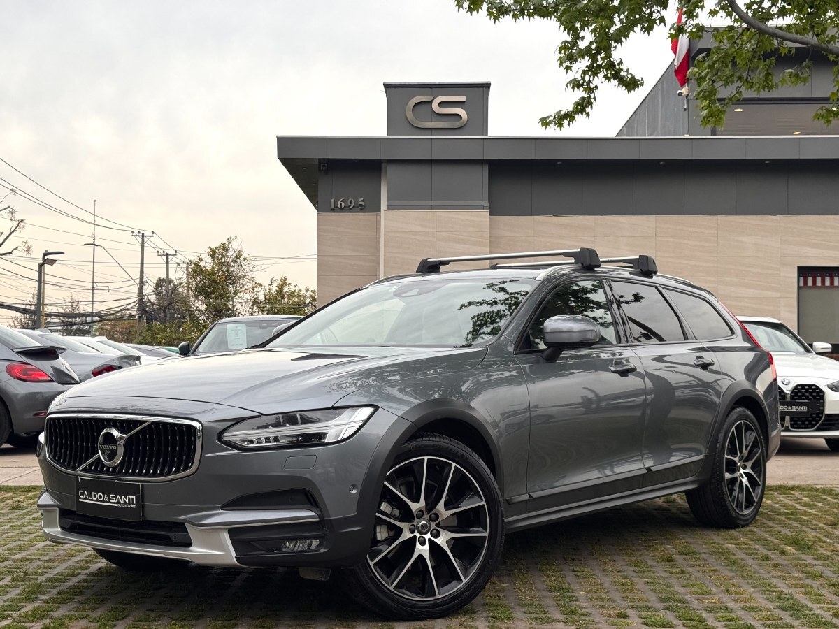 VOLVO V90 CROSS COUNTRY T6 INSCRIPTION 2.0 AT AWD 2018 UNICO DUEÑO - CALDO SANTI