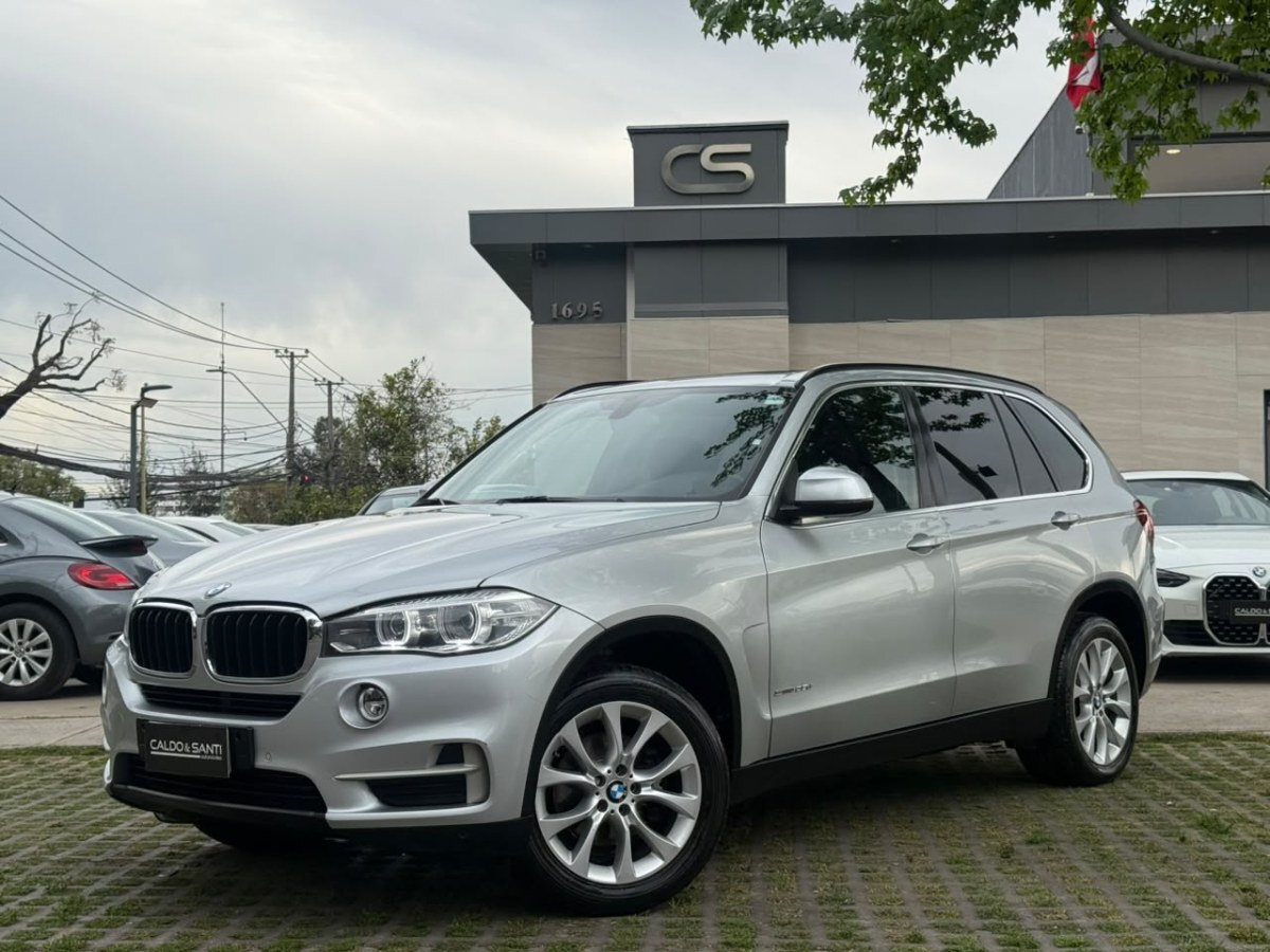BMW X5 SDRIVE 25D 2.0 AT 2019 2 DUEÑOS, CON SUS 2 LLAVES - CALDO SANTI