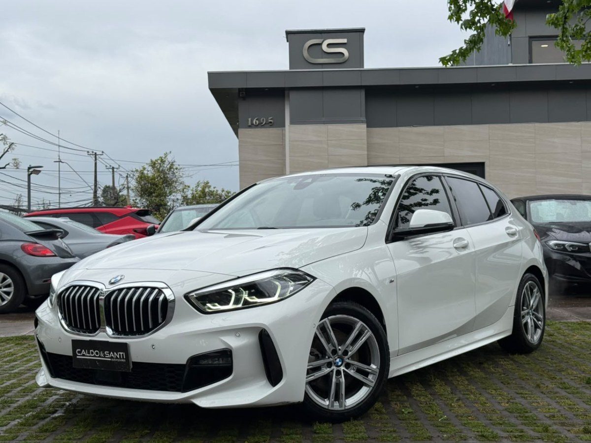 BMW 118I MSPORT 1.5 AUT 2024 2 DUEÑOS, MANTENCION EN LA MARCA - FULL MOTOR