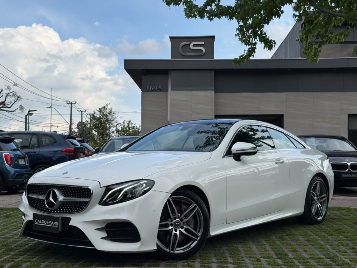 MERCEDES-BENZ E300 COUPE 2.0 AUT 2020 2 DUEÑOS, 2 LLAVES - FULL MOTOR
