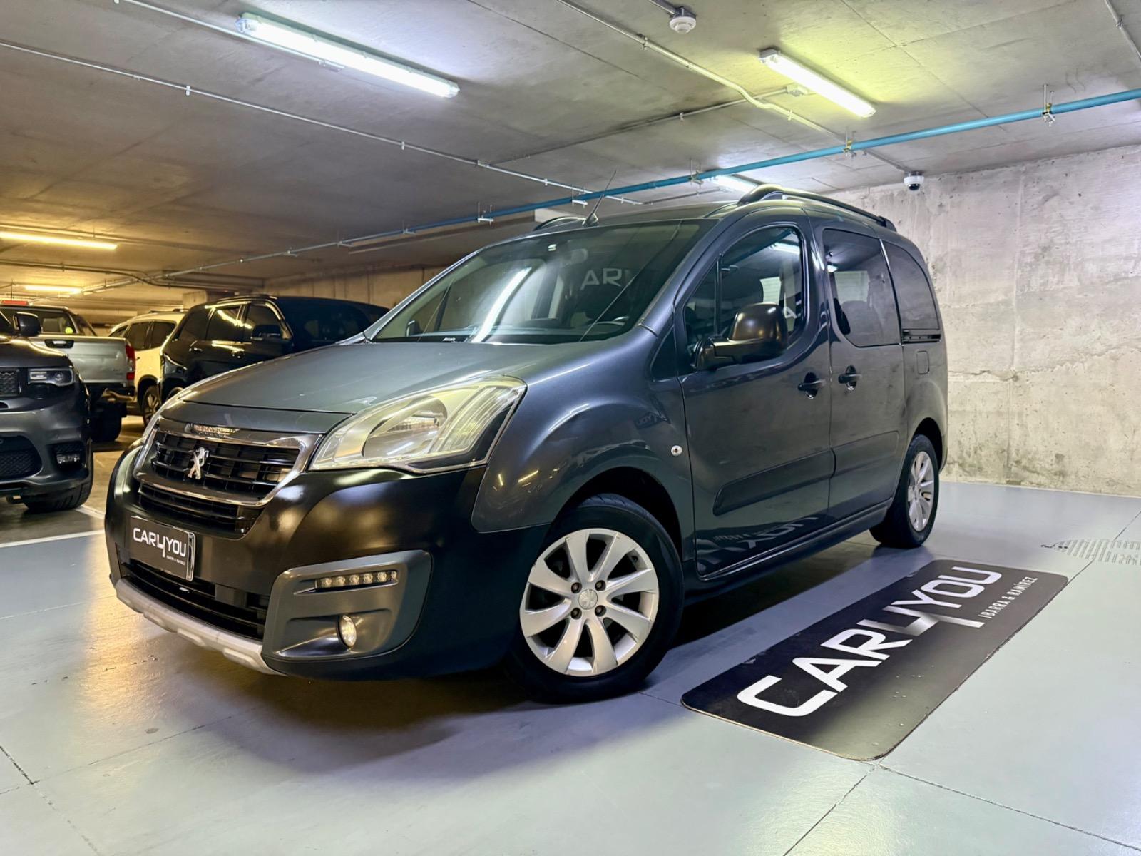PEUGEOT TEPEE 7 pasajeros 2017 Diesel poco km - FULL MOTOR