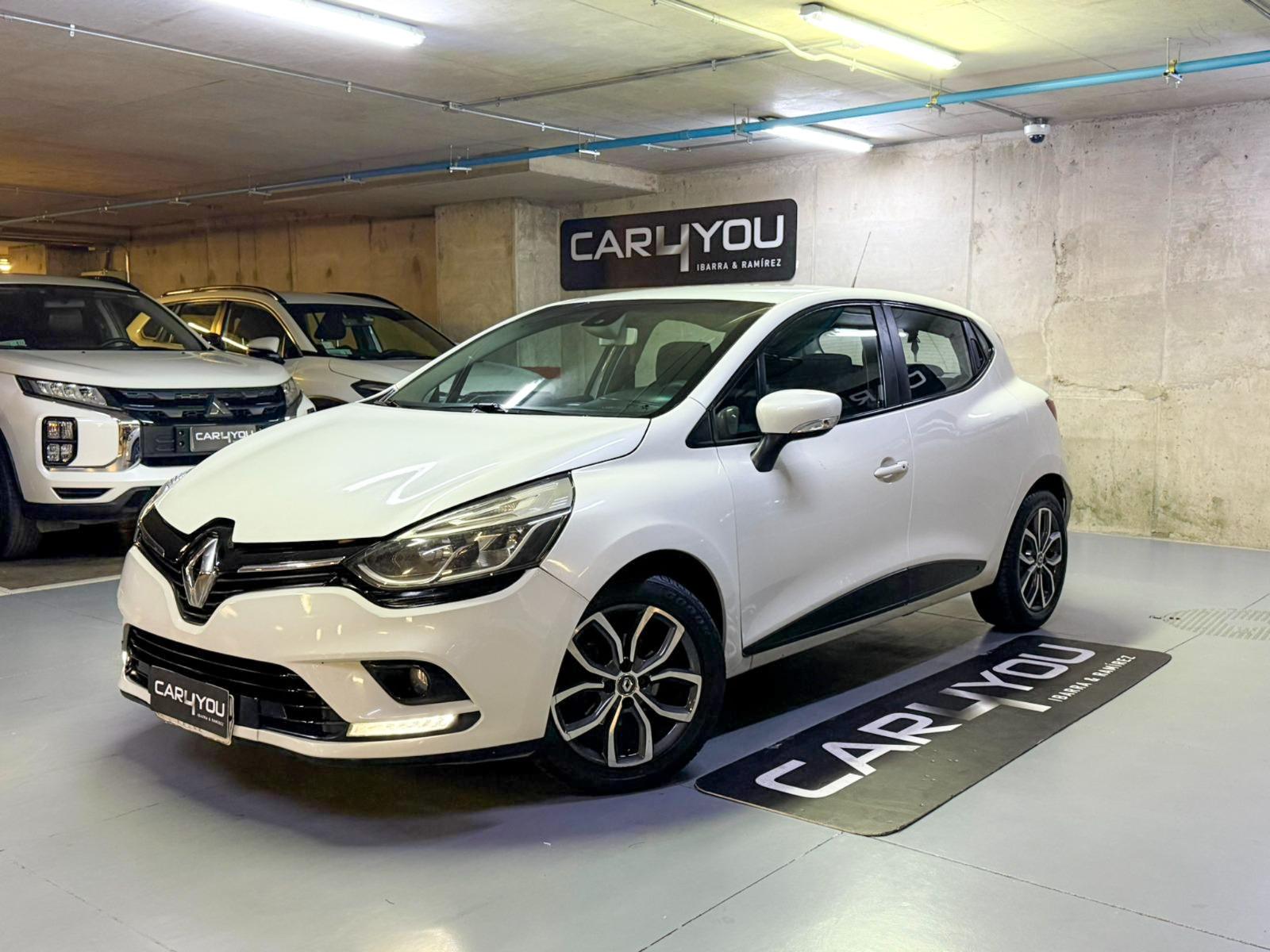 RENAULT CLIO CLIO 2.0 2019 SOLO 2 DUEÑOS - COPIA DE LLAVE - FULL MOTOR