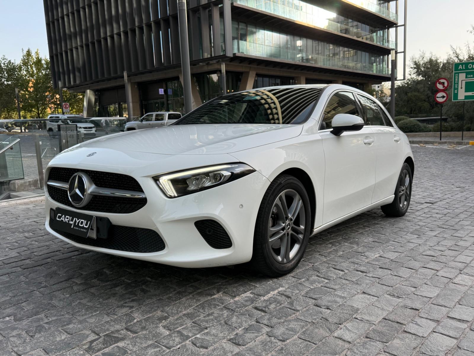 MERCEDES-BENZ A200 Diesel Solo 33.000 km 2020 Un dueño - Mantenimiento Kaufmann - FULL MOTOR