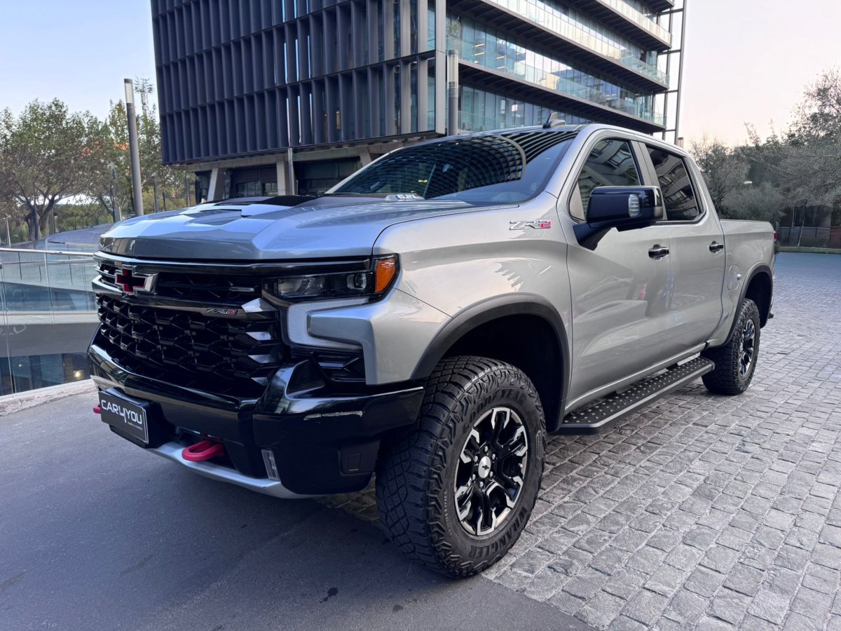 CHEVROLET SILVERADO 6.3 ZR2 Auto DC 4WD 2024 2 DUEÑOS - FULL MOTOR