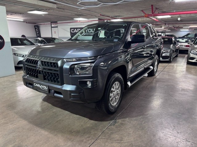 MITSUBISHI L200 KATANA XRT 4X4 2024 SOLO 17.000KMS, FINANCIAMIENTO, TARJETA CREDITO. - FULL MOTOR