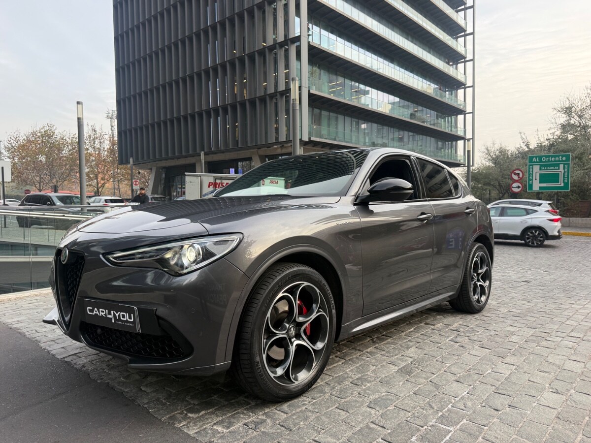 ALFA ROMEO STELVIO VELOCE 2023 280 HP - FULL MOTOR